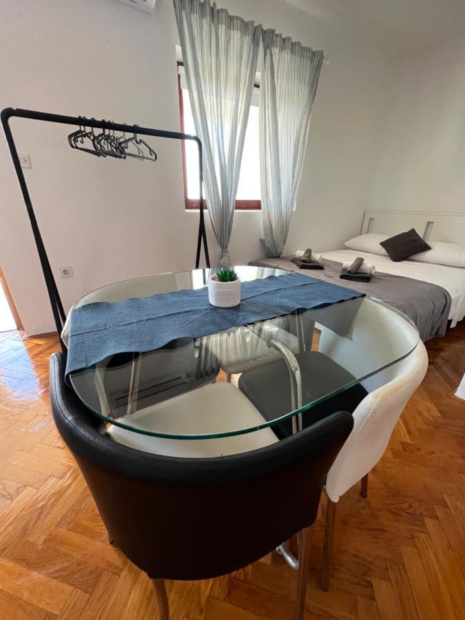 Apartments Antolkovic Углян Екстериор снимка