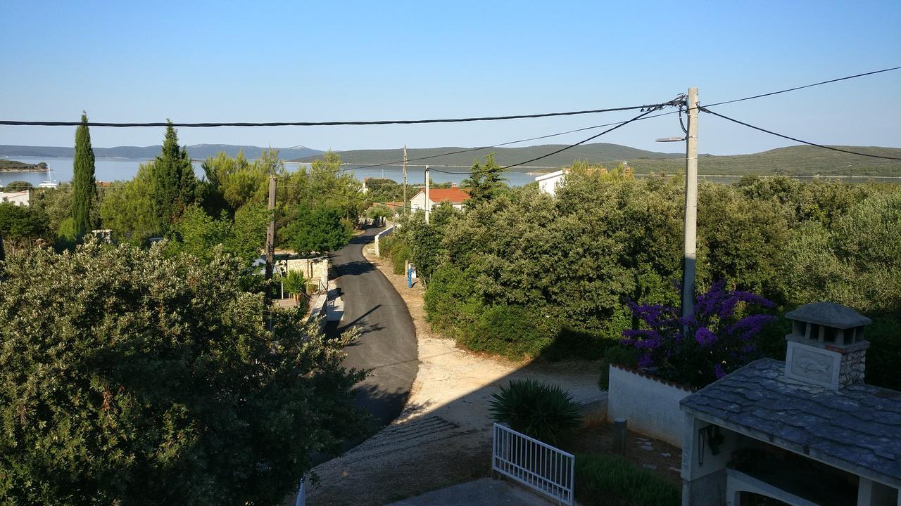 Apartments Antolkovic Углян Екстериор снимка