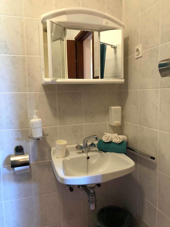 Apartments Antolkovic Углян Екстериор снимка