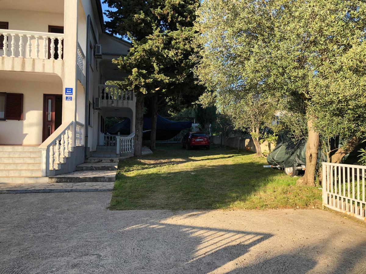 Apartments Antolkovic Углян Екстериор снимка